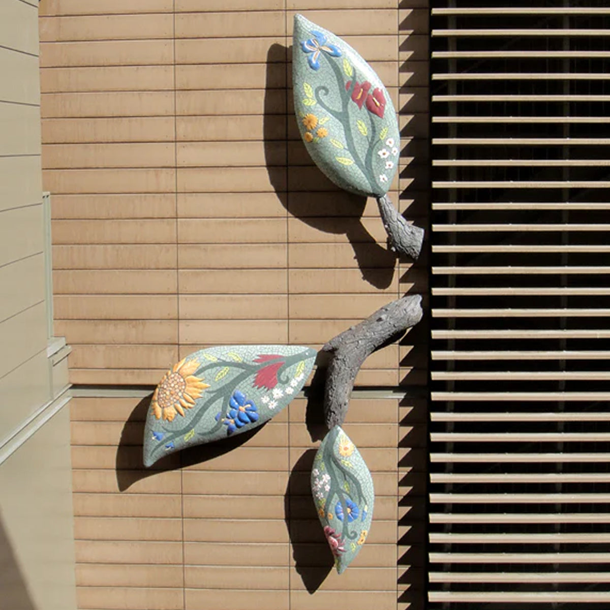 Mosaic 3D leaves on the Villas at Gower Apartments