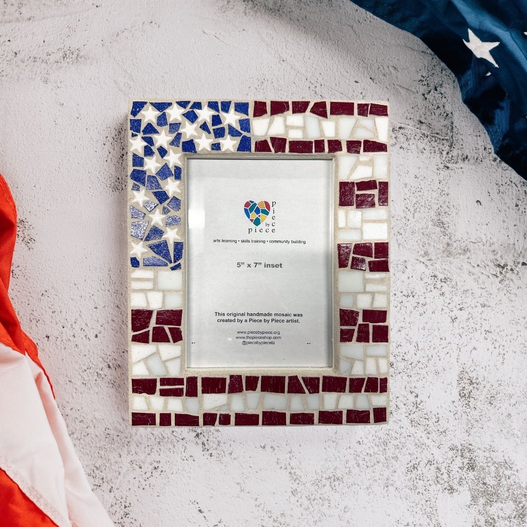 Americana Frame