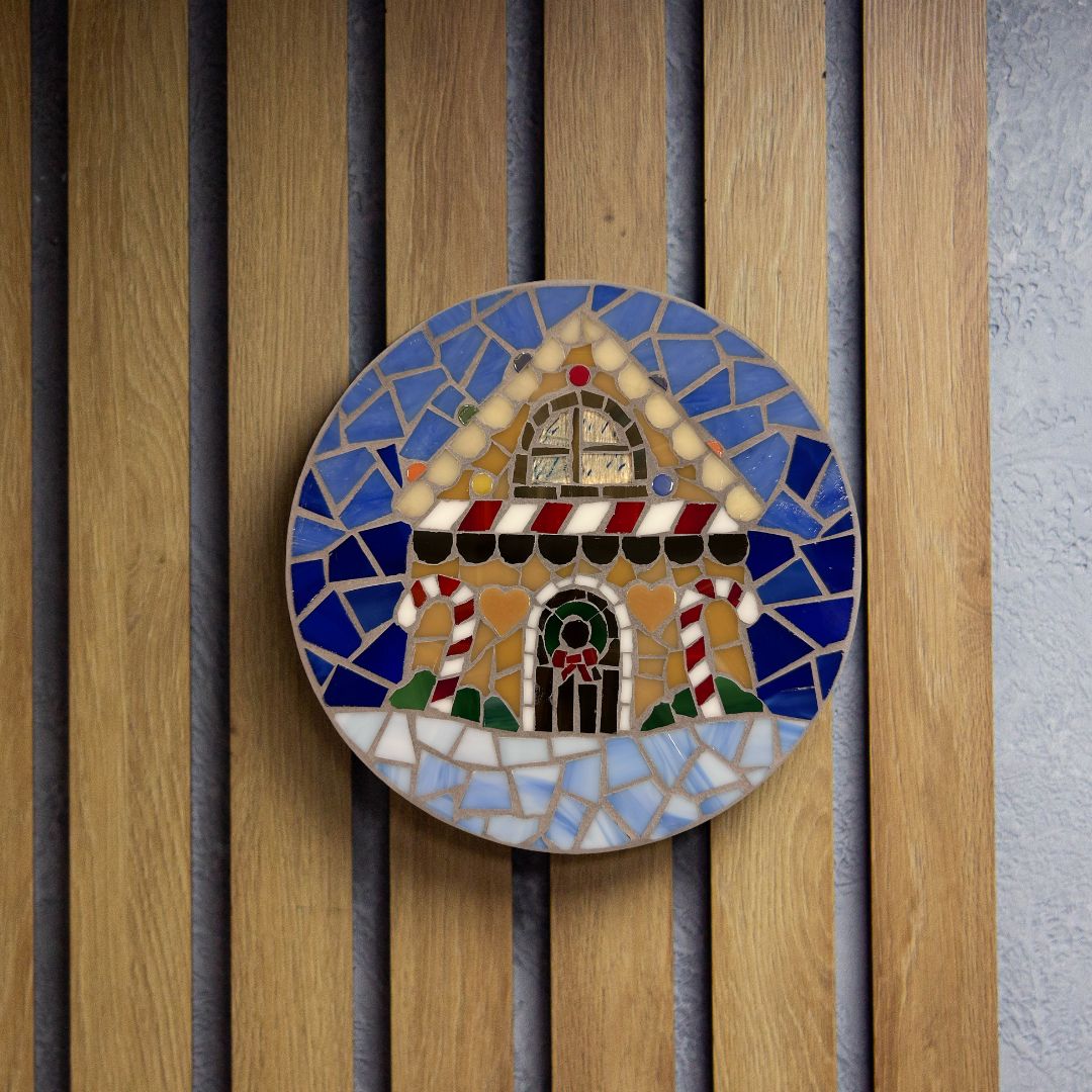 Wallhanging 8" Gingerbread House